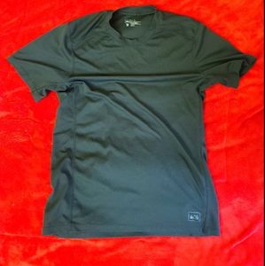 REI DRI FIT WORKOUT SHIRT BREATHABLE MEDIUM (M)